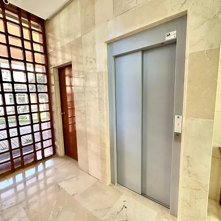 Gorgeous Seaside Apartment In Carihuela Torremolinos