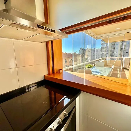 Gorgeous Seaside Apartment In Carihuela Lejlighed *