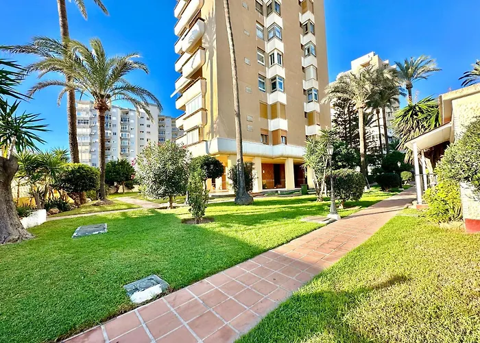 Gorgeous Seaside In Carihuela Torremolinos