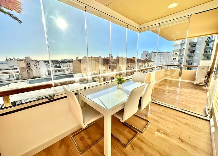 Gorgeous Seaside In Carihuela Apartment *