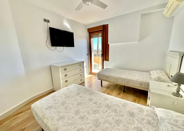 Gorgeous Seaside In Carihuela Apartament