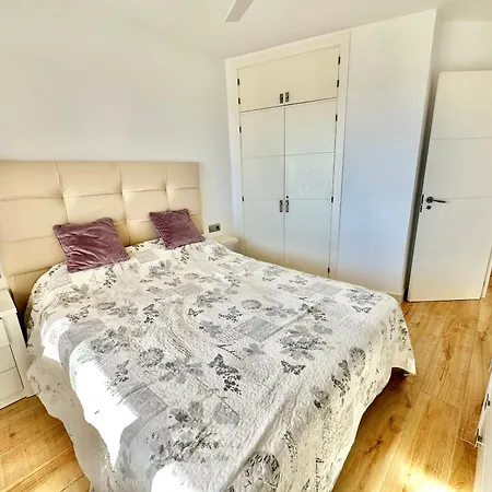 Gorgeous At The Sea In La Carihuela! Apartman