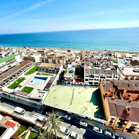 Gorgeous At The Sea In La Carihuela! Apartman Torremolinos