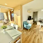 Апартаменти Gorgeous Seaside In Carihuela *