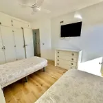 Апартаменти Gorgeous Seaside In Carihuela *