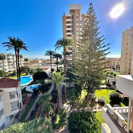 Apartment Gorgeous At The Sea In La Carihuela!